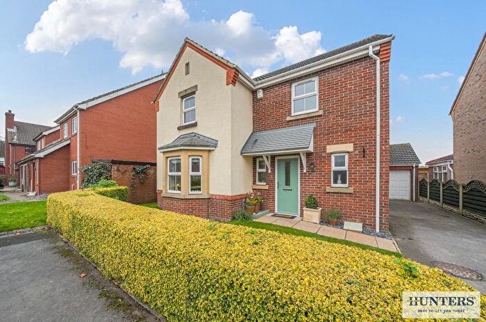 4 Bedroom Detached House For Sale In Thompson Close, Osgodby, Selby, YO8