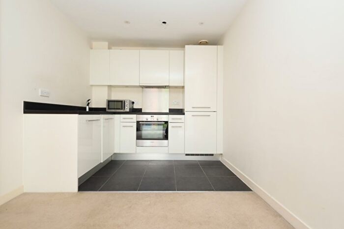 1 Bedroom Flat To Rent In Unwin Way, Stanmore, HA7