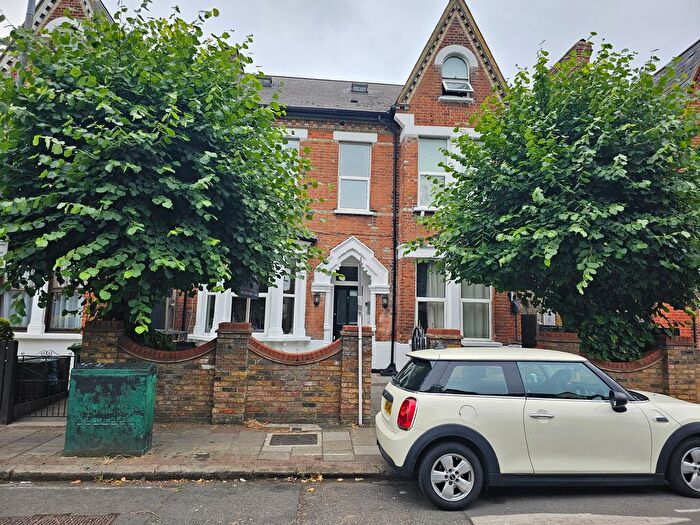 2 Bedroom Maisonette To Rent In Longley Road, London, SW17