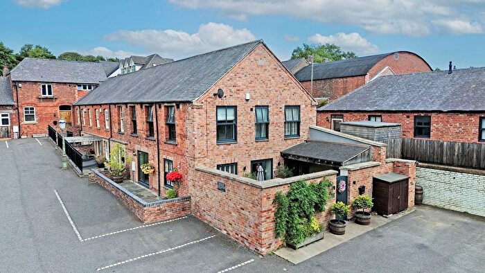4 Bedroom Semi-Detached House For Sale In Drayman Court, Kimberley, NG16