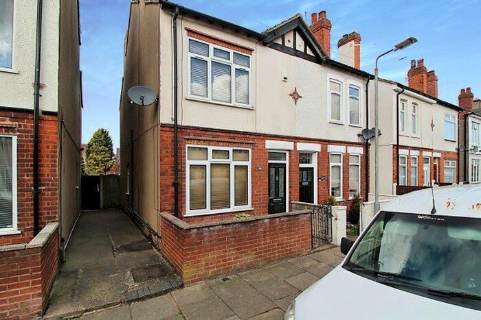 2 Bedroom Semi-Detached House To Rent In Russell Street, Sutton-In-Ashfield, NG17