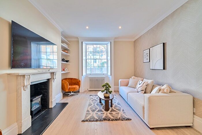 2 Bedroom Flat To Rent In Princedale Road, London, W11