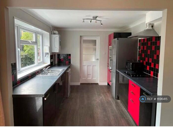 5 Bedroom Semi-Detached House To Rent In Glenthorne Road, Exeter, EX4