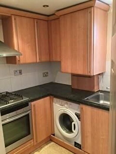 1 Bedroom Flat For Sale In Fleet, Hampshire, GU51