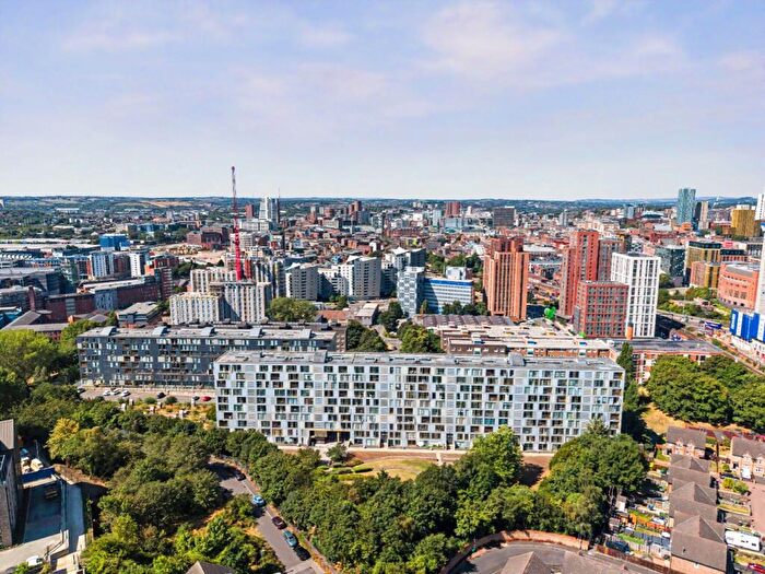 2 Bedroom Apartment For Sale In Saxton, The Avenue, Leeds, LS9