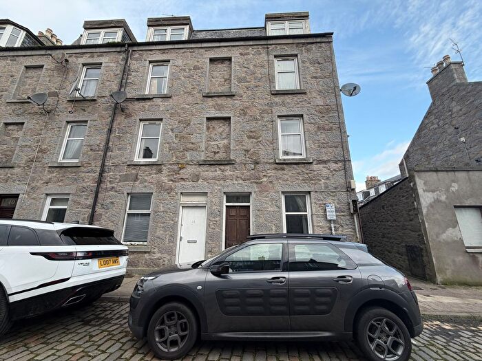 1 Bedroom Flat For Sale In Kintore Place, Aberdeen, Aberdeenshire, AB25