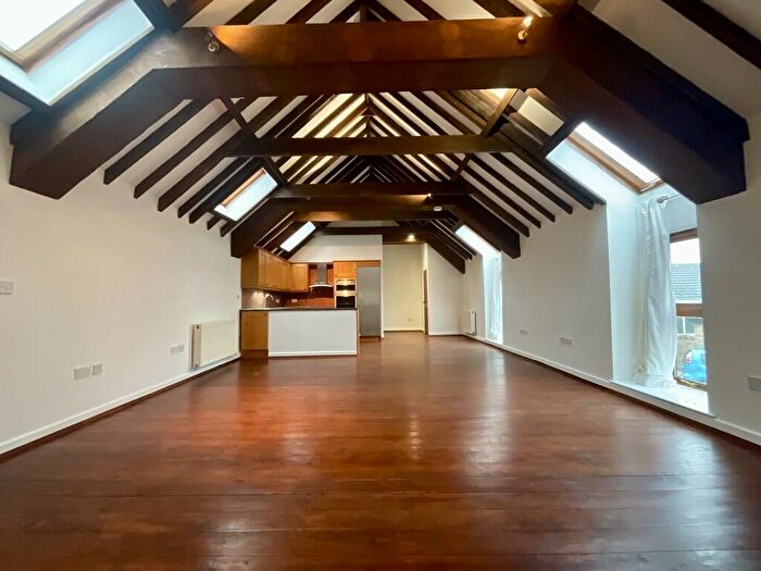 3 Bedroom Barn Conversion To Rent In Maltkiln Lane, Waddington, LN5