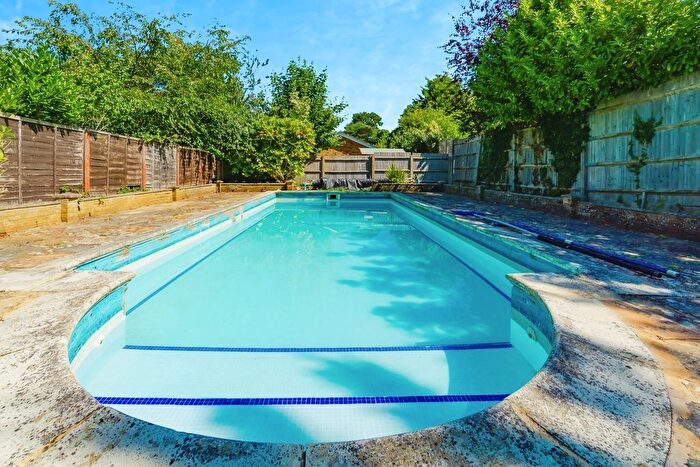4 Bedroom Detached House For Sale In Limpsfield Road, Warlingham, Surrey, CR6