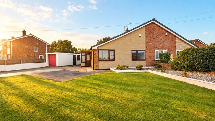 3 Bedroom Semi-Detached Bungalow For Sale In Thornham Close, Armthorpe, Doncaster, DN3