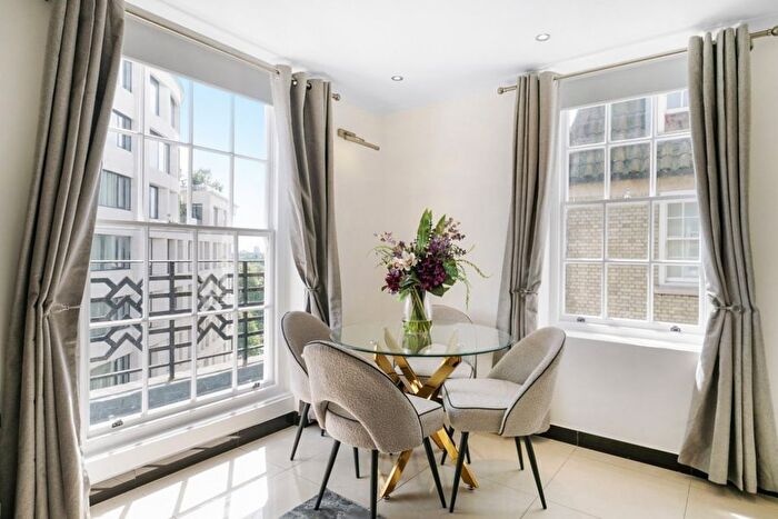 3 Bedroom Flat To Rent In Great Cumberland Place, London, W1H