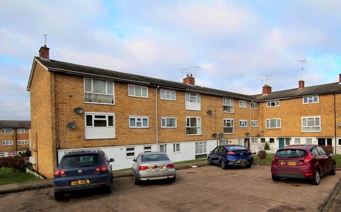 1 Bedroom Flat To Rent In Long Riding, Basildon SS14