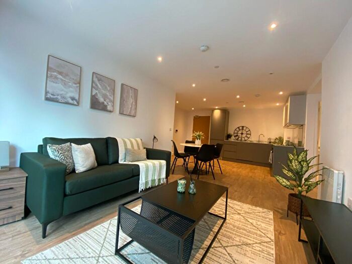 2 Bedroom Apartment To Rent In Phoenix, Saxton Lane, Leeds, LS9