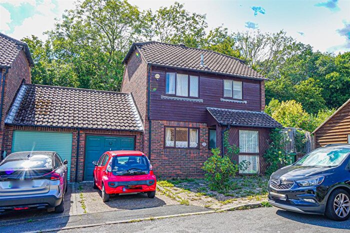 3 Bedroom Detached House For Sale In Juniper Close, St. Leonards-On-Sea, TN38