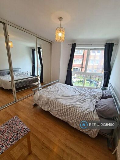 2 Bedroom Flat To Rent In Caraway Heights, London, E14