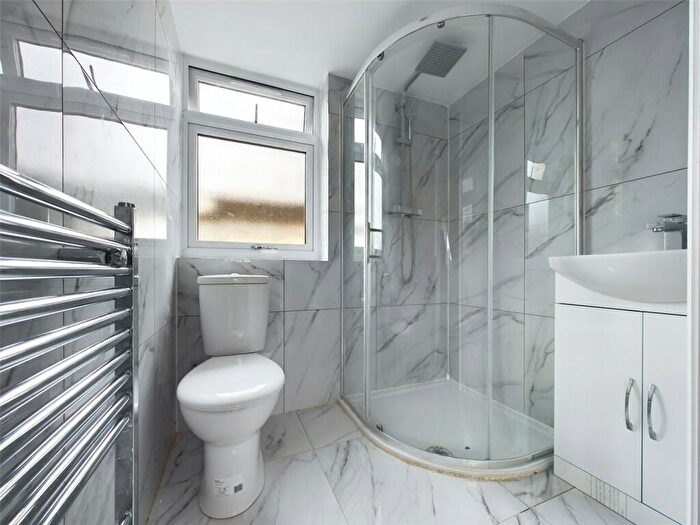 Property To Rent In Mawney Road, Romford, RM7