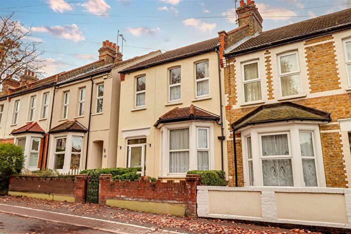 3 Bedroom Terraced House For Sale In Hainault Avenue, Westcliff-On-Sea, SS0