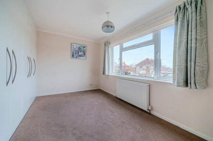 4 Bedroom Detached House For Sale In Marlborough Park, Havant, Hampshire, PO9