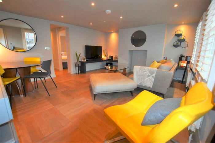 1 Bedroom Flat To Rent In City Road, London, EC1V