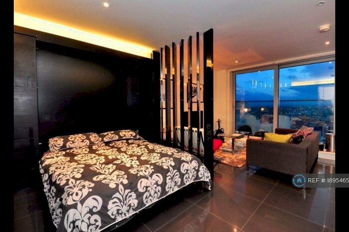 Studio To Rent In Pan Peninsula Square, London, E14