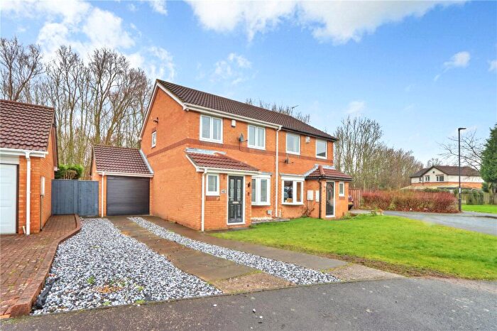 3 Bedroom Semi-Detached House For Sale In Swanton Close, Newcastle Upon Tyne, NE5