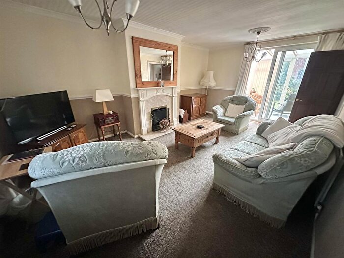 3 Bedroom Terraced House For Sale In Chepstow Avenue, Sale, M33