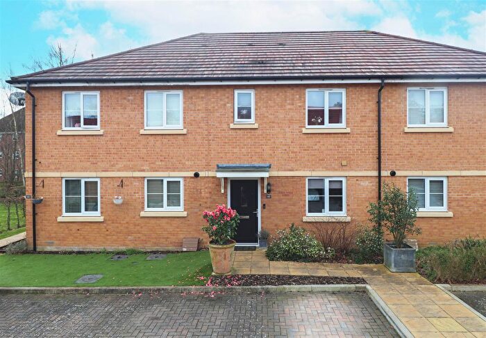 3 Bedroom Terraced House For Sale In Copse Close, Fleet, GU51