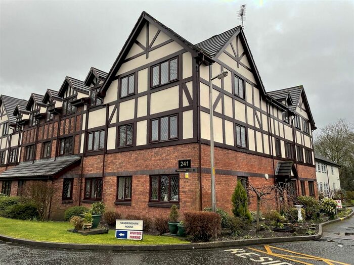 2 Bedroom Flat To Rent In Stockport Road, Marple, Stockport SK6