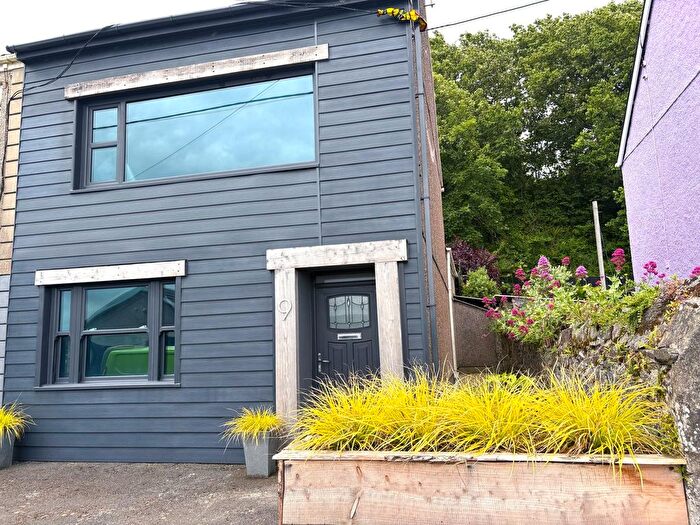4 Bedroom Terraced House For Sale In Brigstocke Terrace, Ferryside, SA17