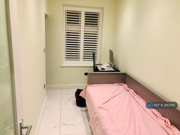 Studio To Rent In Harris Road, Bexleyheath, DA7