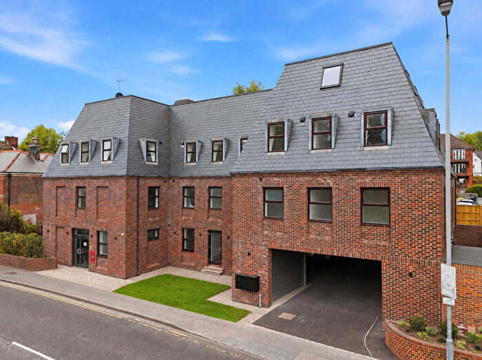 1 Bedroom Apartment To Rent In London Road, High Wycombe, Buckinghamshire, HP11
