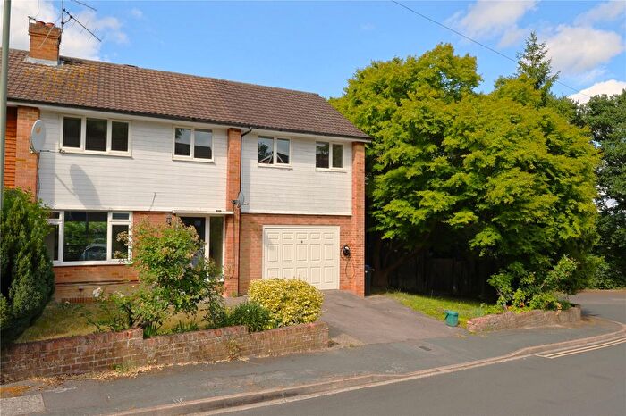 5 Bedroom Semi-Detached House For Sale In Barley Mow Close, Knaphill, Woking, Surrey, GU21