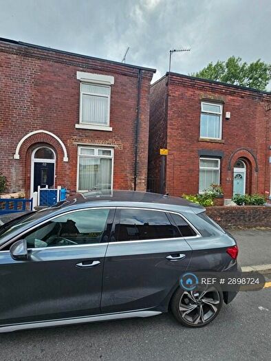 3 Bedroom Terraced House To Rent In Coalshaw Green Road, Oldham, OL9