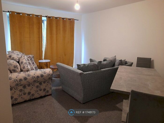 2 Bedroom Maisonette To Rent In Franciscan Road, London, SW17