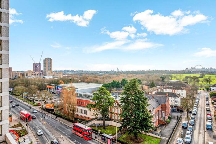 1 Bedroom Apartment To Rent In Bower House, Hendon, London, NW9