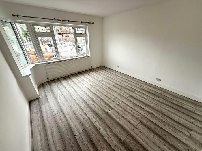 4 Bedroom Semi Detached House To Rent In Gurney Road, Northolt, UB5