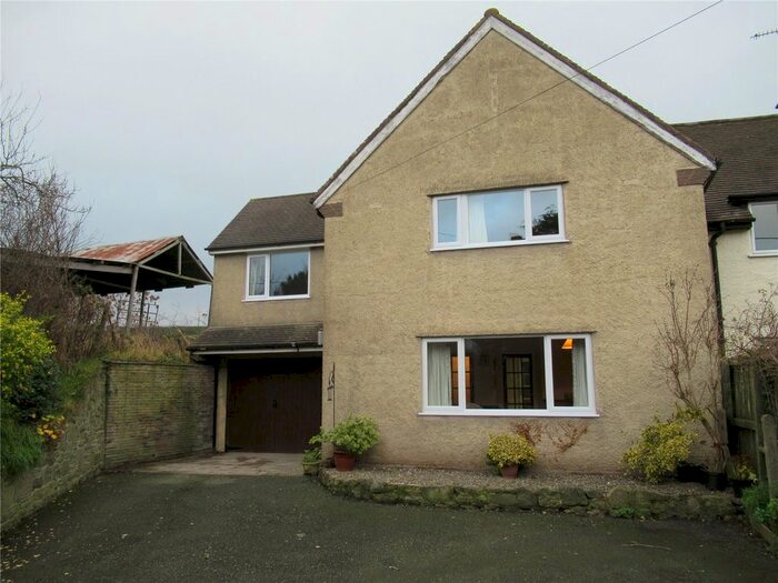 4 Bedroom End Of Terrace House To Rent In Manor Cottages, Marton, Welshpool, Shropshire, SY21