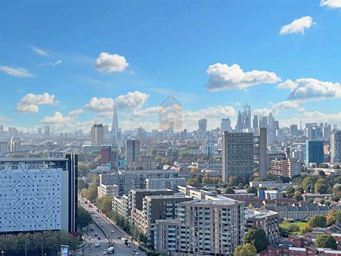 Studio To Rent In City Island Way, London, E14