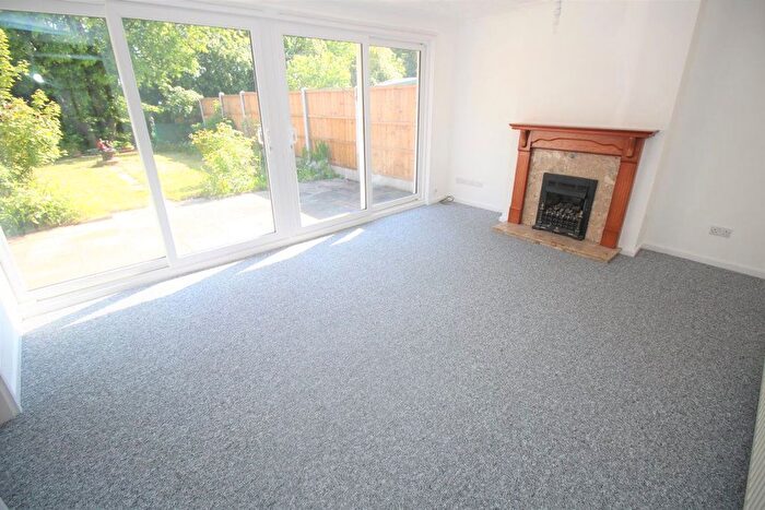 2 Bedroom Bungalow To Rent In Netherfield Road, Sandiacre, Nottingham, NG10