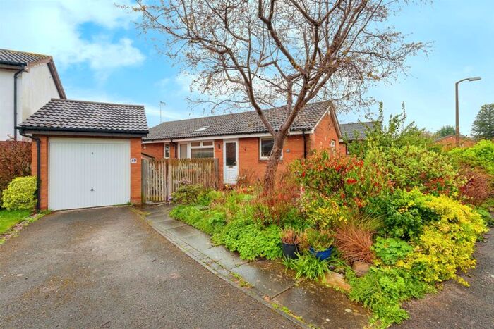 2 Bedroom Detached Bungalow For Sale In Plovers Lane, Helsby, Frodsham, WA6