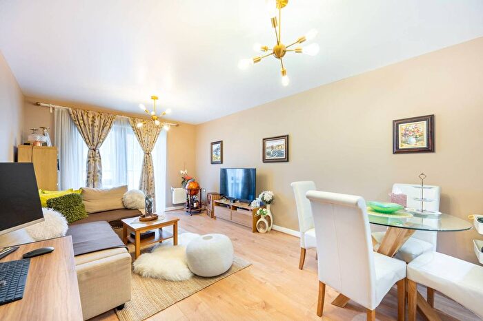1 Bedroom Flat For Sale In Williams Way, Sudbury, Wembley, HA0