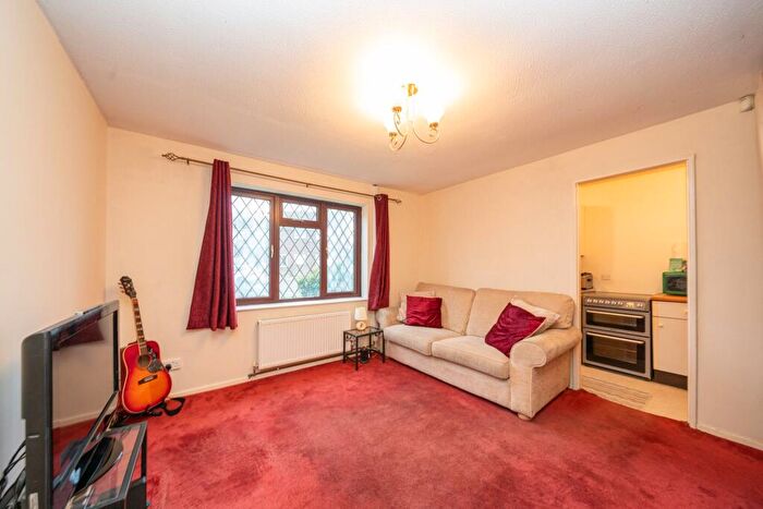 1 Bedroom End Of Terrace House For Sale In Isenburg Way, Hemel Hempstead, HP2