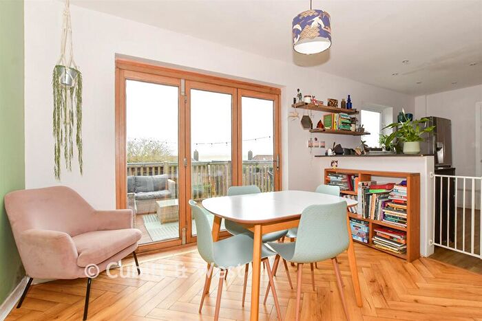 3 Bedroom Semi-Detached House For Sale In Rotherfield Crescent, Hollingbury, Brighton, East Sussex, BN1