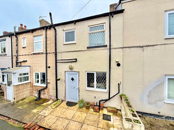 2 Bedroom Terraced House For Sale In Rooks Nest Road, Wakefield, West Yorkshire, WF1