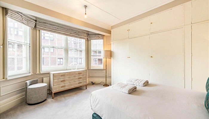6 Bedroom Apartment To Rent In Park Road, London, NW8