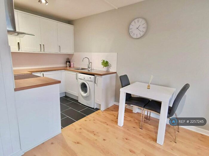 1 Bedroom Flat To Rent In Crown Terrace, Leamington Spa, CV31
