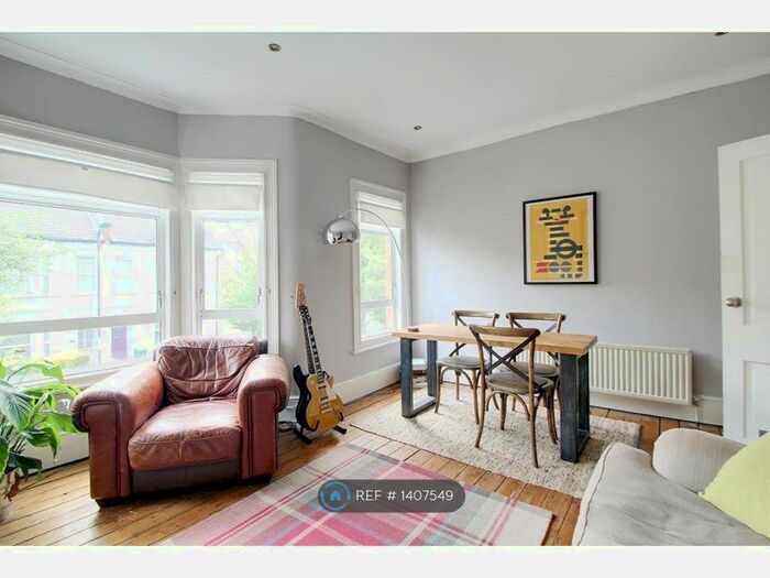 2 Bedroom Flat To Rent In Phoenix Road, London, SE20