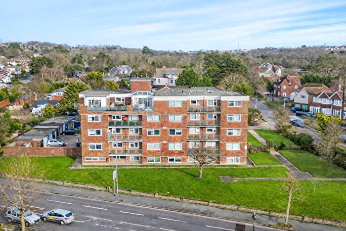 2 Bedroom Flat For Sale In Old Roar Road, St Leonards-On-Sea, TN37