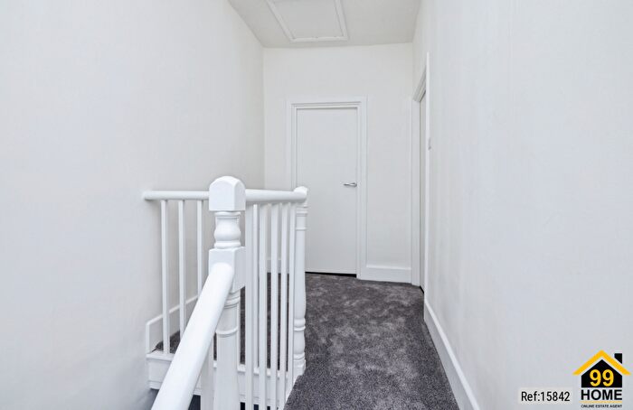 2 Bedroom Maisonette To Rent In Kent House Road, London, SE26