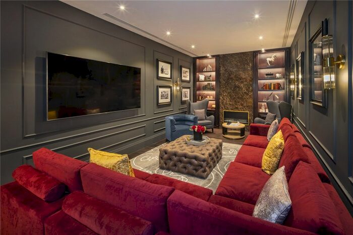 2 Bedroom Flat For Sale In Marylebone Mansions, Marylebone, W1H
