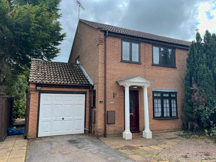 3 Bedroom Semi-Detached House To Rent In Wedgwood Drive, Wisbech, PE13